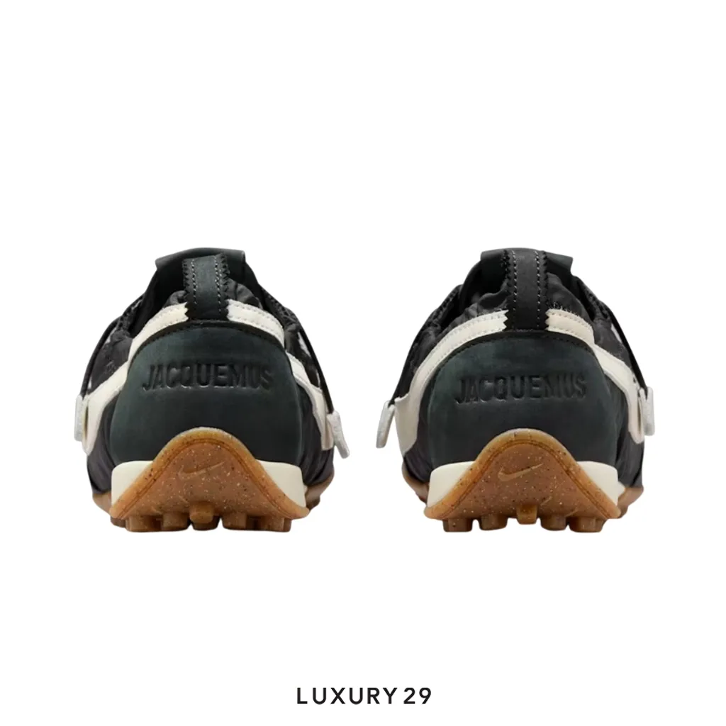 NIKE W JAQUEMUS MOON SHOE SP Black(42, Black)