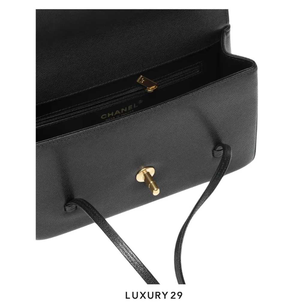 Chanel 26 Small Preppy Coco Flap bag Grained Shiny Calfskin & Gold-Tone Metal Black(Small, Black)