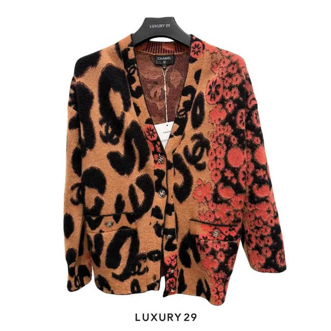 Chanel Cardigan Cashmere & Mohair Beige, Black & Coral