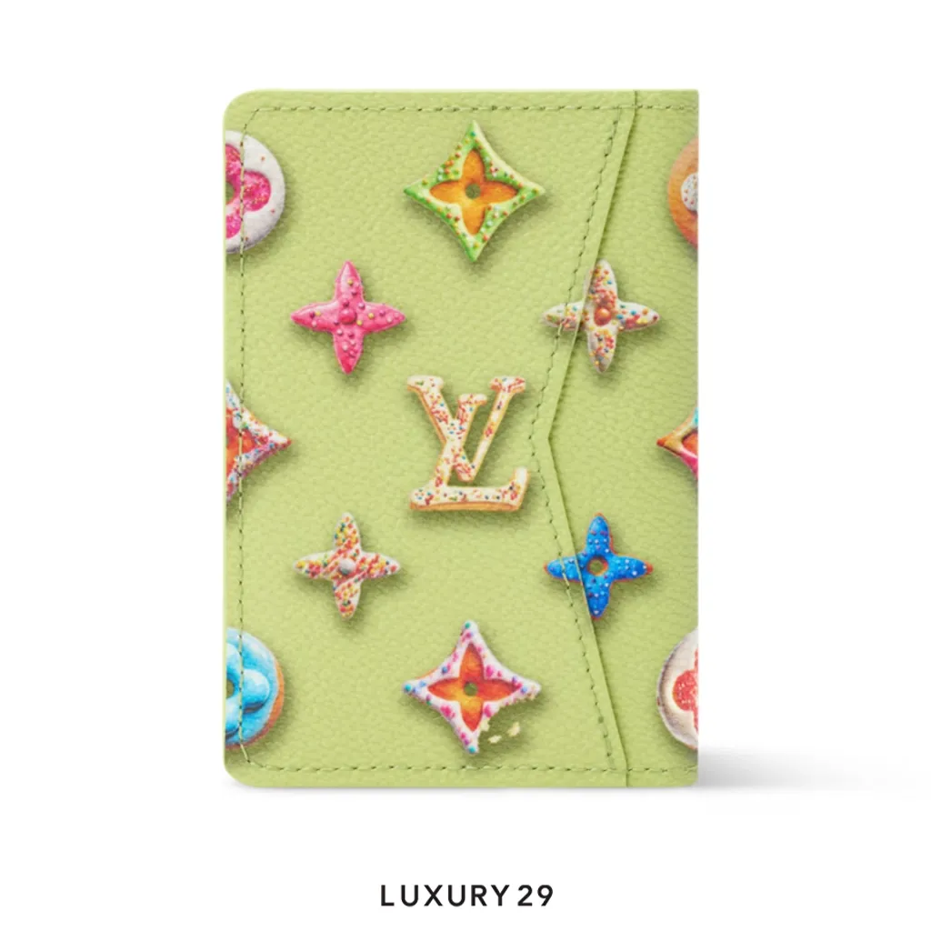 Louis Vuitton LV Wallet Pocket Organizer unique donut-shaped design Pistachio color(Small, Green)