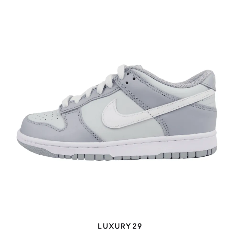 Nike Dunk Low Two-Toned Grey (GS)(38, Grey)