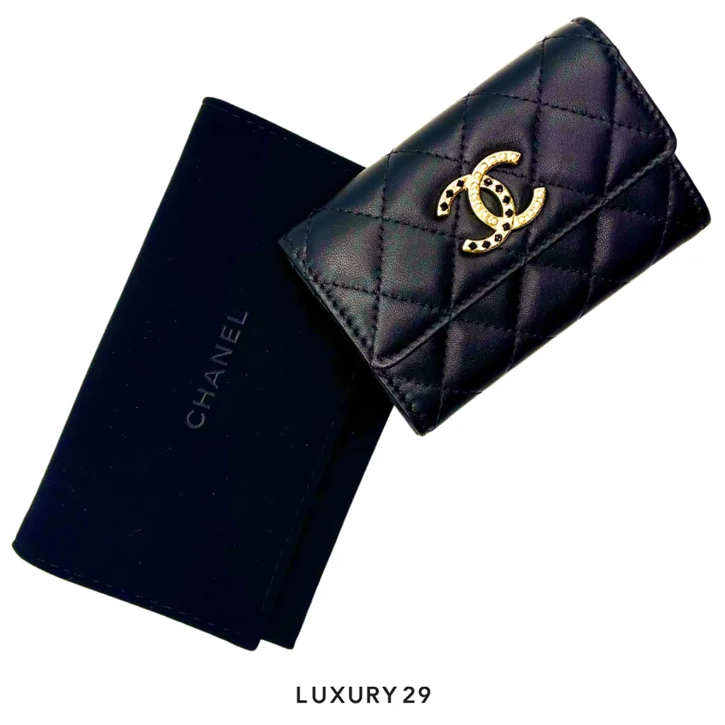 Chanel Lambskin Pearl Enamel Quilted Flap Card Holder Black(Small, Black)