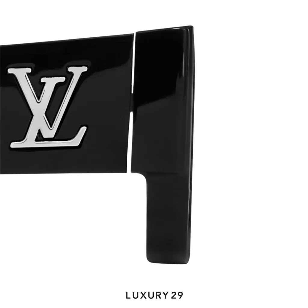 Louis Vuitton LV Clash Low Square Sunglasses(Free Size, Black)