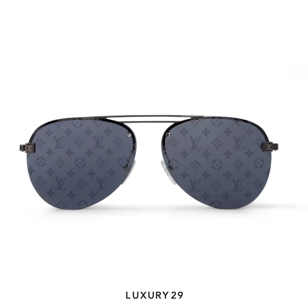 Louis Vuitton LV Clockwise Sunglasses Black(Free Size, Black)
