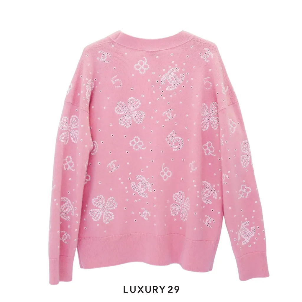 Chanel PINK KNIT T SHIRT WITH BUTTONS + CC logo all over with flowers(M, Pink)