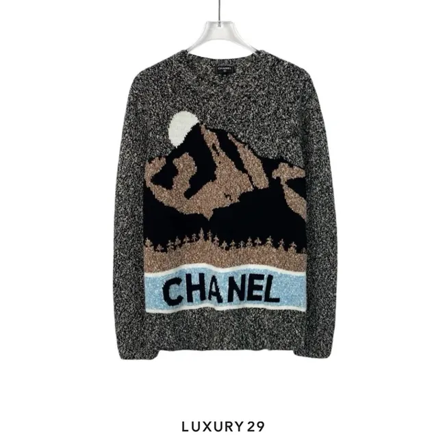 Chanel Snow Series Color-Blocked Sweater-dmc