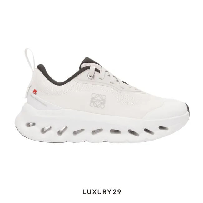 On x Loewe Cloudtilt 2.0 sneaker Sand/White (M)