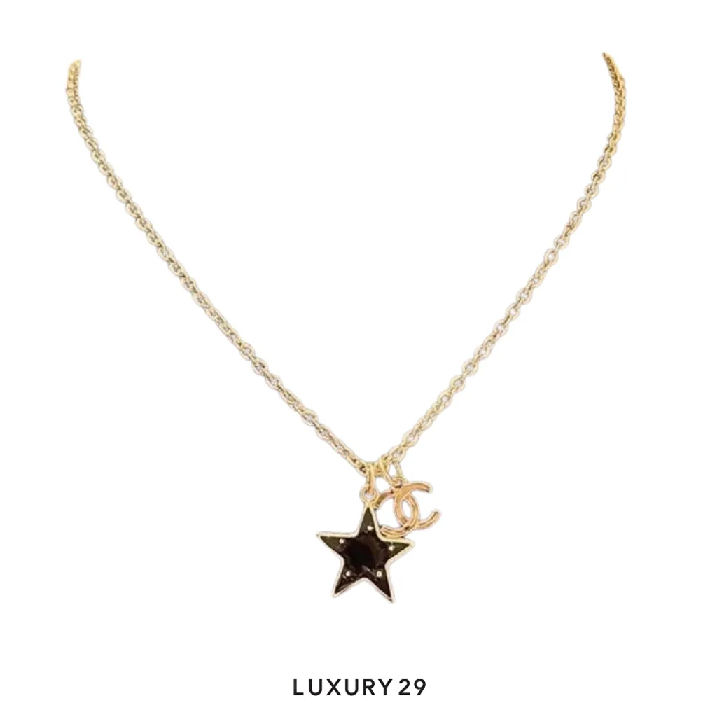 Chanel 26B pendant necklace with cute CC logo Gold(Free Size, Gold)