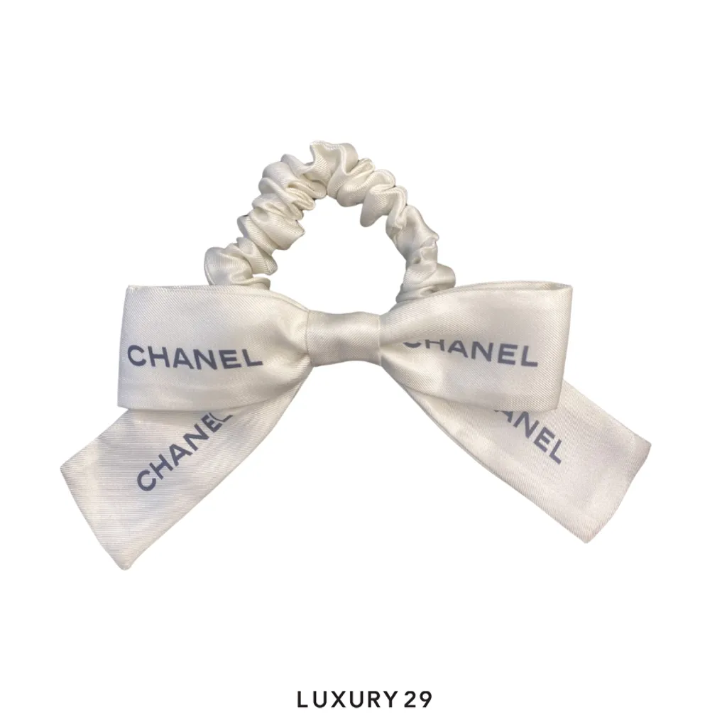 Chanel 23S Ribbon Silk Scrunchie Hair White(Free Size, White)