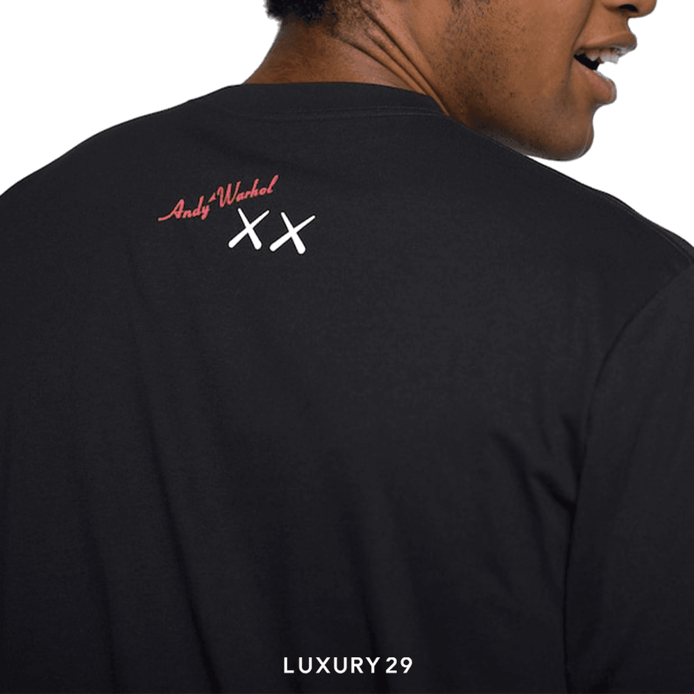 Uniqlo KAWS + Warhol UT (Short Sleeve Graphic T-Shirt) Black(S, Black)