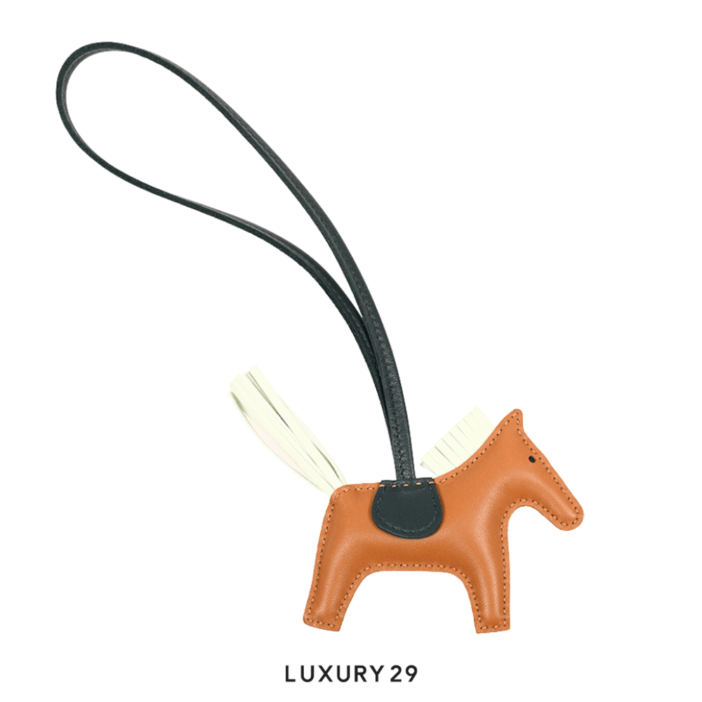 Hermes Rodeo PM charm Craie / Gold / Mauve Pale(Small, White)