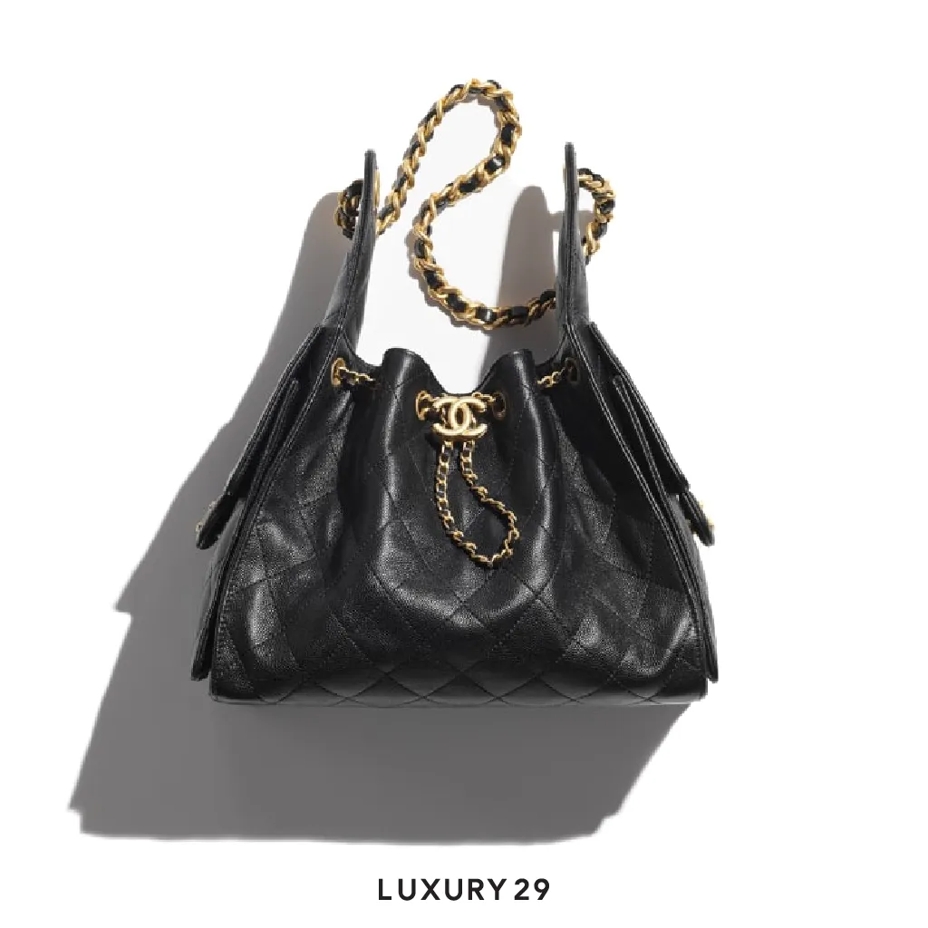 Chanel 25 Small Handbag Grained Calfskin & Gold-Tone Metal Black(Small, Black)