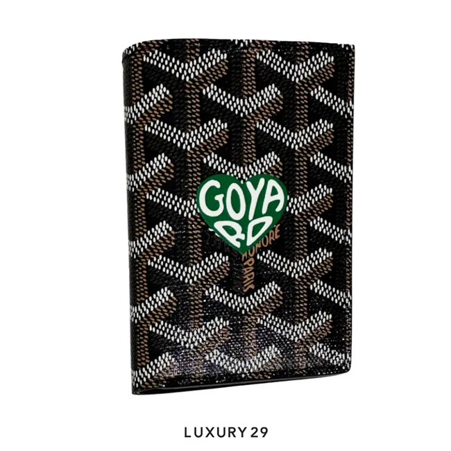 Goyard Saint-Pierre Card Wallet Black Hand-Painted Heart Green