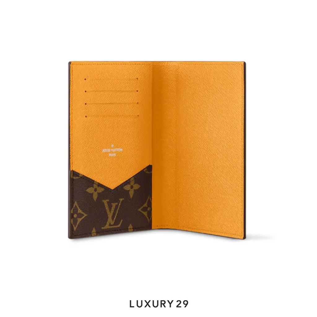 Louis Vuitton LV Passport Cover Safran Yellow(Small, Yellow)