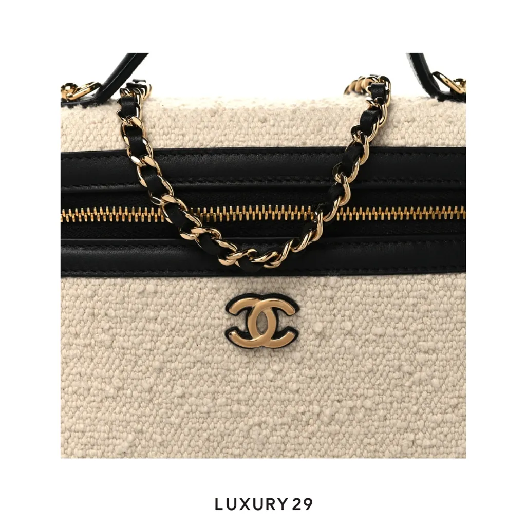 Chanel Boucle Calfskin Top Handle Slim Vanity Case With Chain Ecru Black(Small, Neutrals)