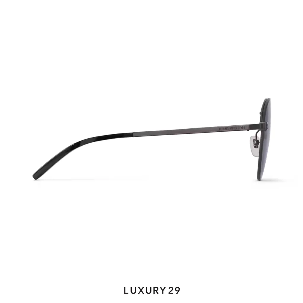 Louis Vuitton LV Clockwise Sunglasses Black(Free Size, Black)