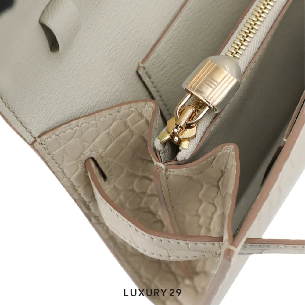 Hermes Kelly Classique To Go wallet Beton Alligator Missi / B Stamp (2023)(Medium, White)