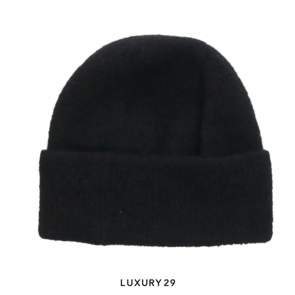 CHANEL Coco Mark Sequined Cashmere Beanie Black(Free Size, Black)