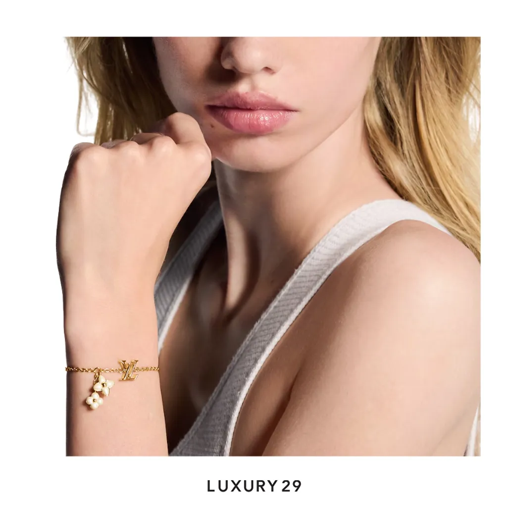 Louis Vuitton LV Floragram Bracelet Charm with iconic pendants Gold(Free Size, Gold)