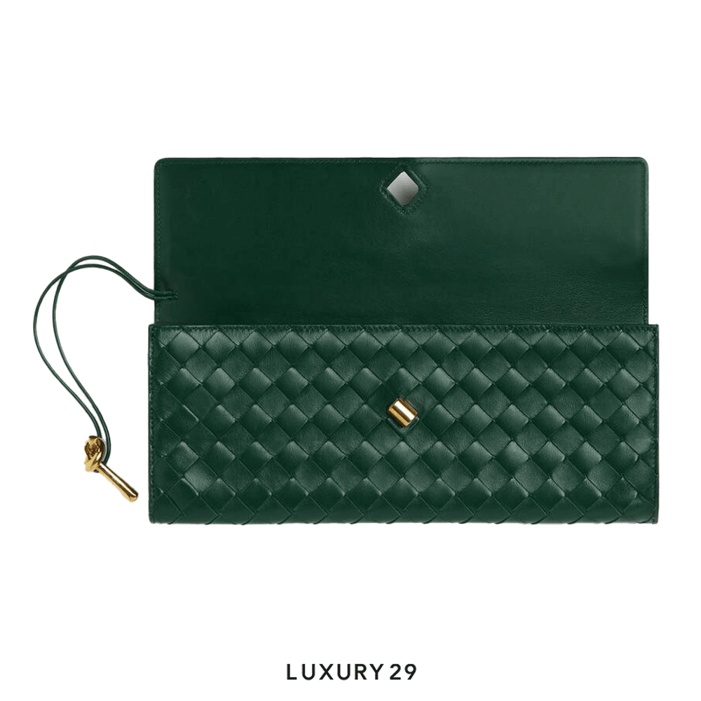 Bottega Veneta Andiamo Clutch Emerald green(Small, Green)