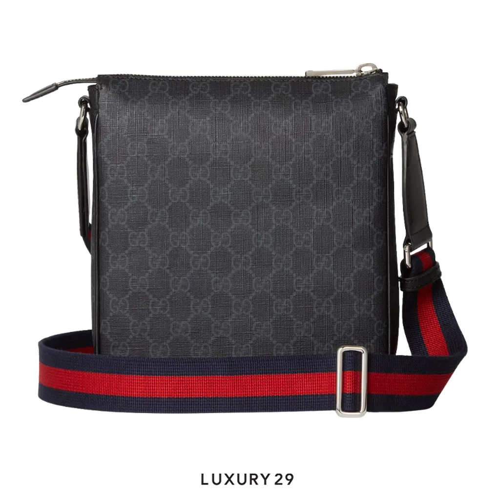 Gucci GG Black small messenger bag Black GG Supreme canvas(Small, Black)