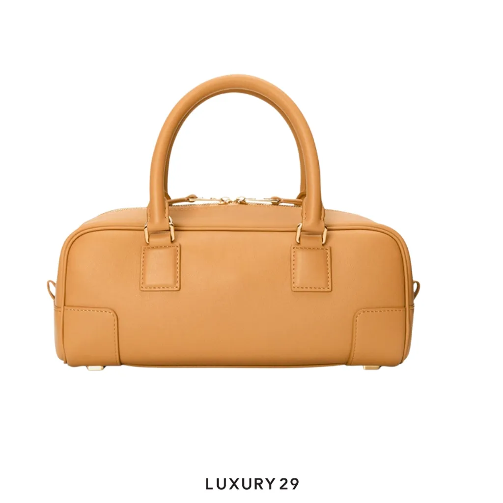 Loewe Amazona 23 Bag in Nappa Calfskin(Small, Brown)
