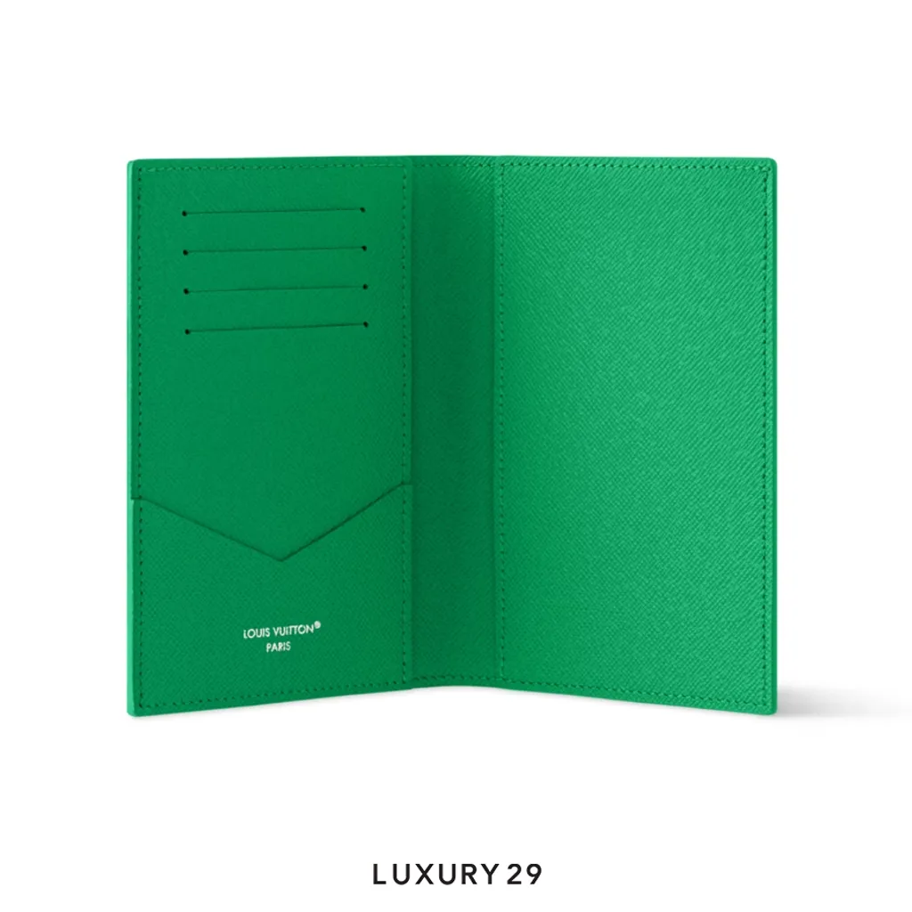 Louis Vuitton LV Passport cover Colored Monogram Canvas Green(Small, Green)