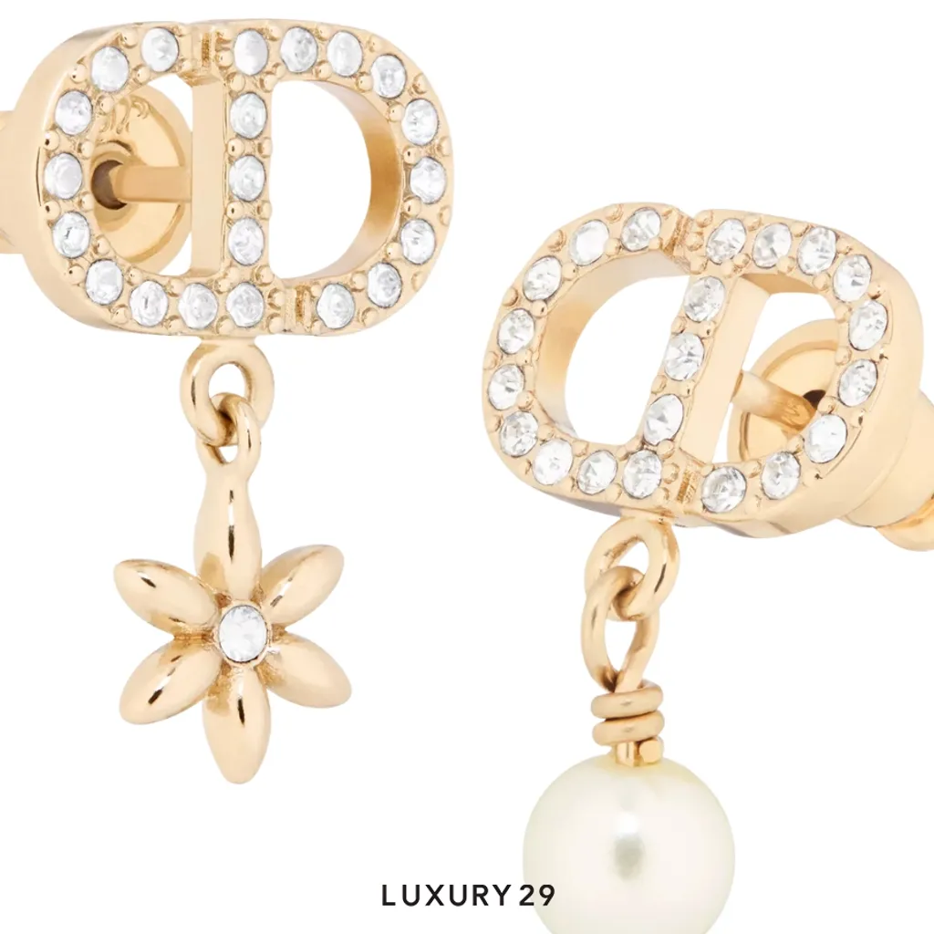Dior Petit CD Daisy Earrings Pale gold-tone metal, white resin pearl, silver-tone crystal(Free Size, Gold)