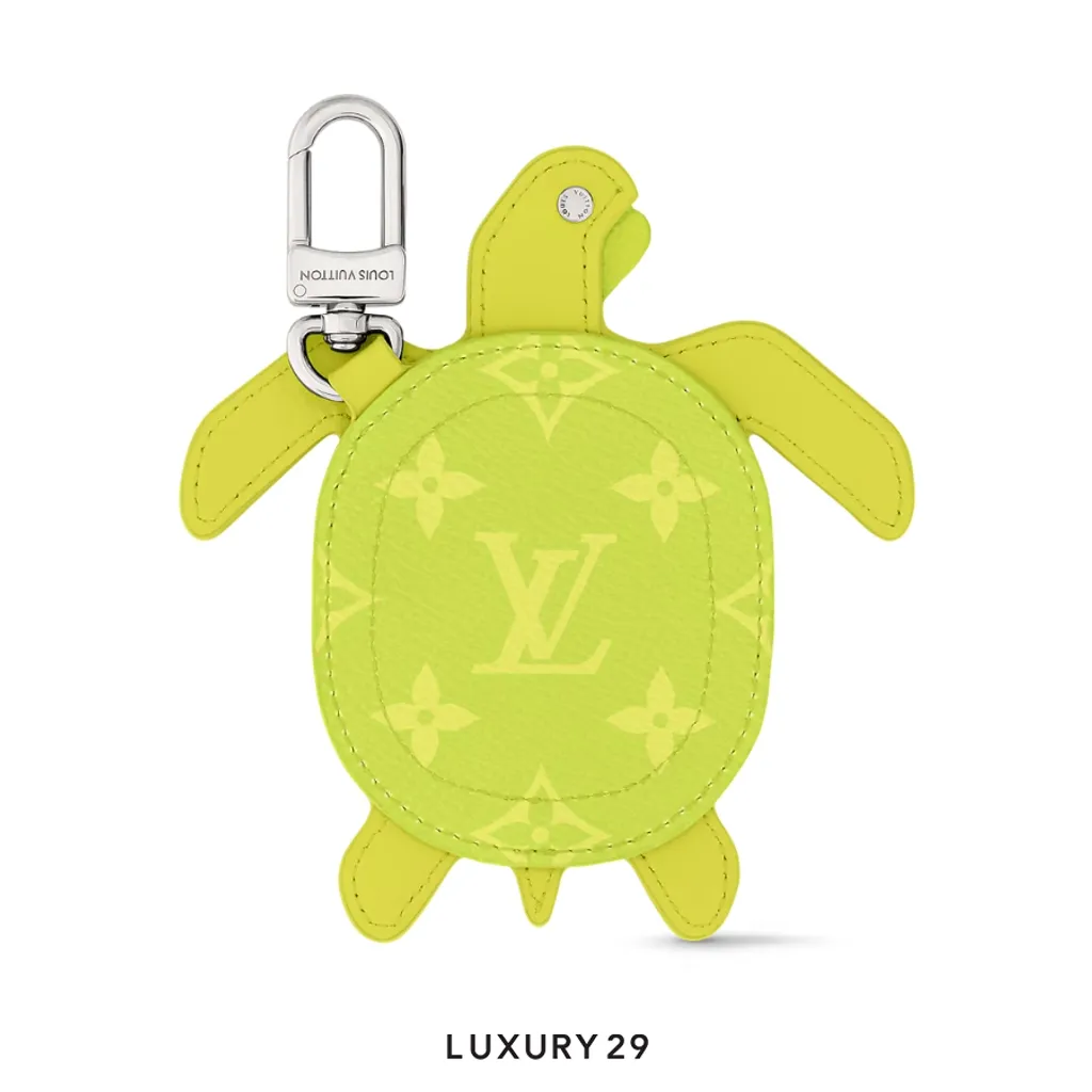 Louis Vuitton LV Turtle Pouch Bag Charm Green(Mini, Green)