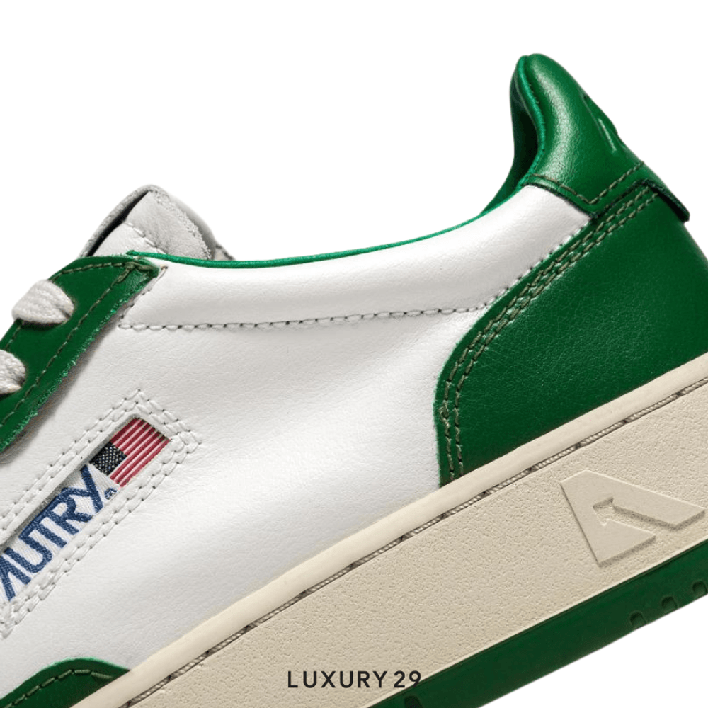 AUTRY SNEAKERS WOMAN MEDALIST LOW SNEAKERS IN TWO-TONE LEATHER COLOR WHITE AND GREEN(M)(40, Green)