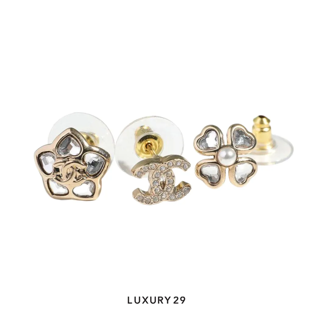 Chanel Earrings Women's 3-piece set CC Mark Flower Clover Rhinestone Pearl Stud(Free Size, Gold)