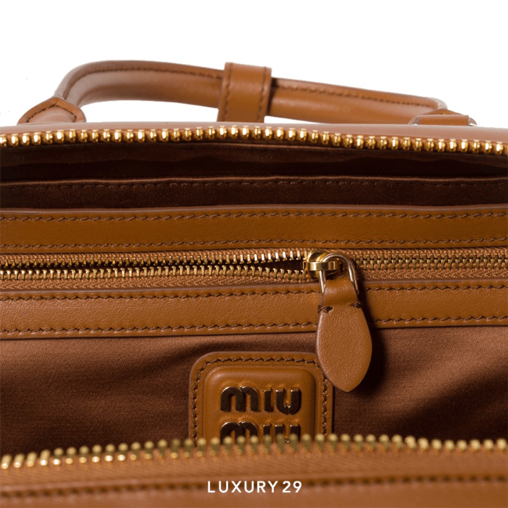 Miu Miu Arcadie Leather Bag Cognac M Wide(Medium, Brown)