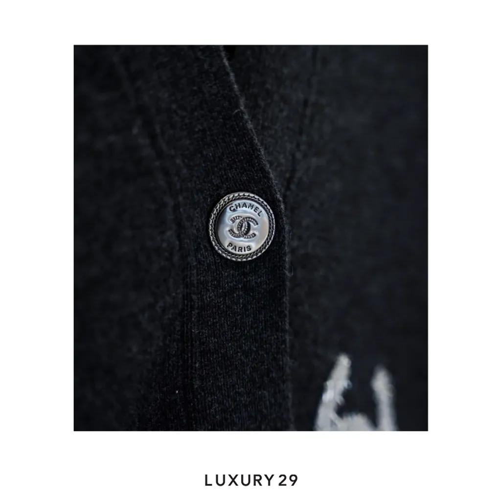 Chanel CARDIGAN Cashmere Navy & White(S, Grey)