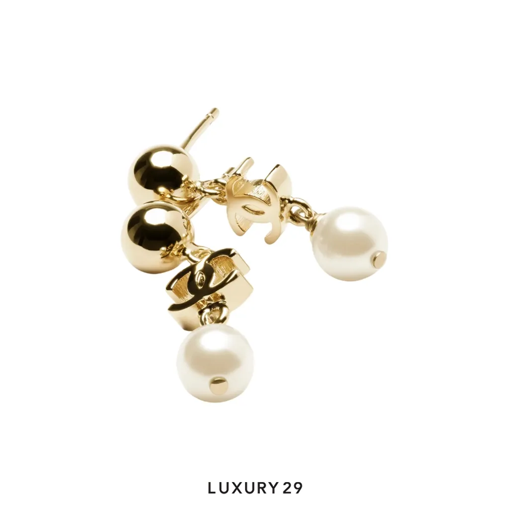 CHANEL Pendant Earrings Metal & Glass Pearls Gold & Pearly White(Free Size, Gold)