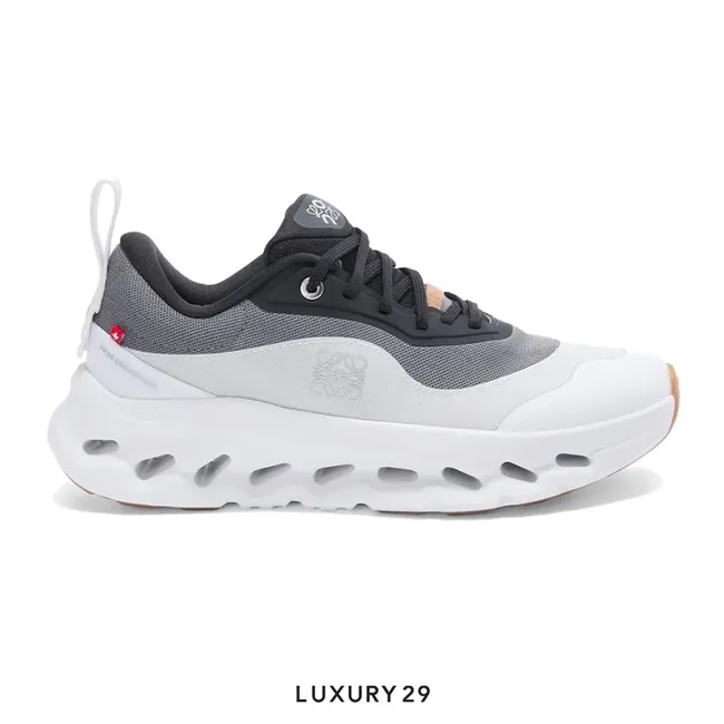 On x Loewe Cloudtilt 2.0 sneaker Black White/Gum (M)
