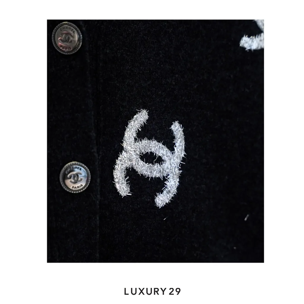Chanel CARDIGAN Cashmere Navy & White(S, Grey)