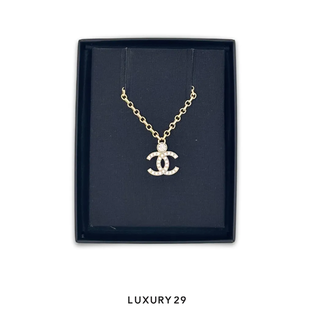 Chanel Logo Necklace Silver(Free Size, Silver)