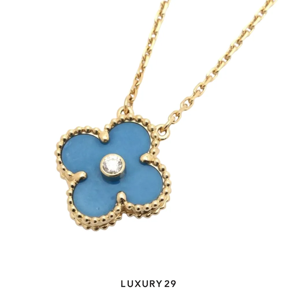 Van Cleef & Arpels Vintage Alhambra pendant 18K yellow gold, blue grey sevres porcelain(Free Size, Blue)