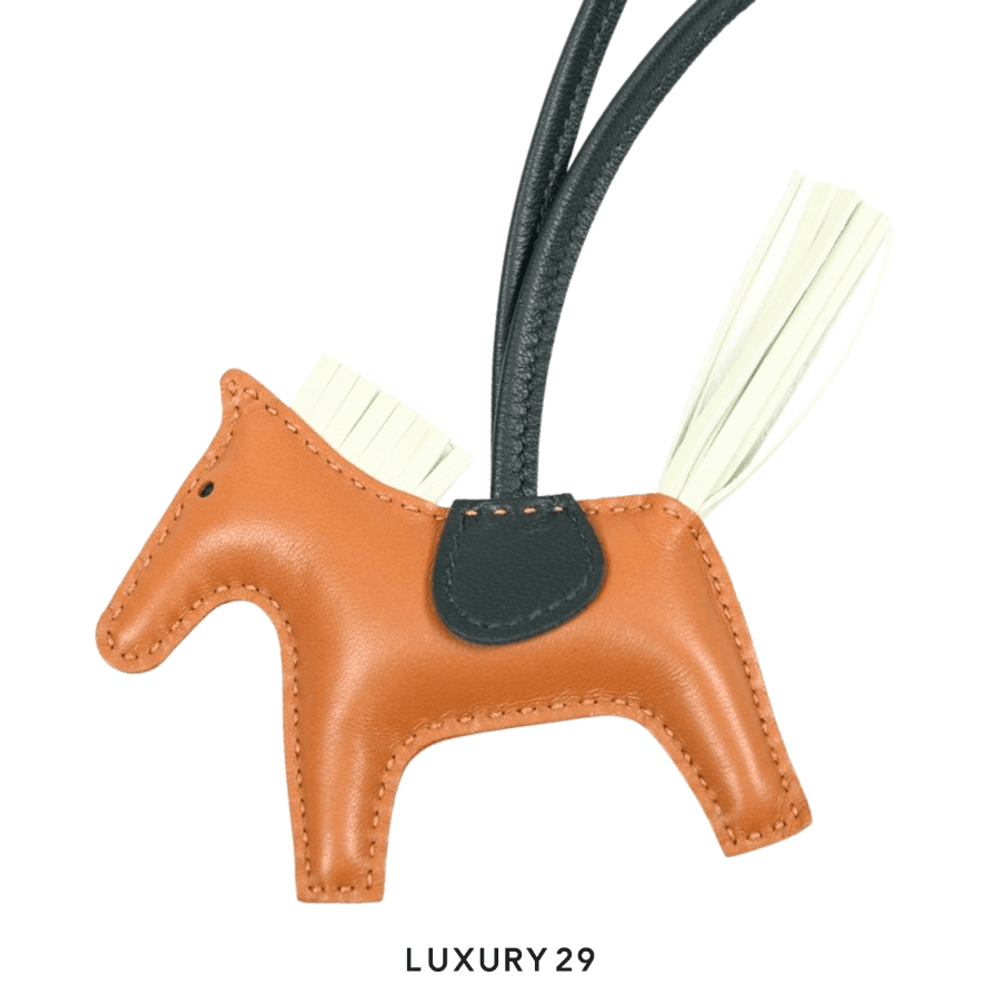 Hermes Rodeo PM charm Craie / Gold / Mauve Pale(Small, White)