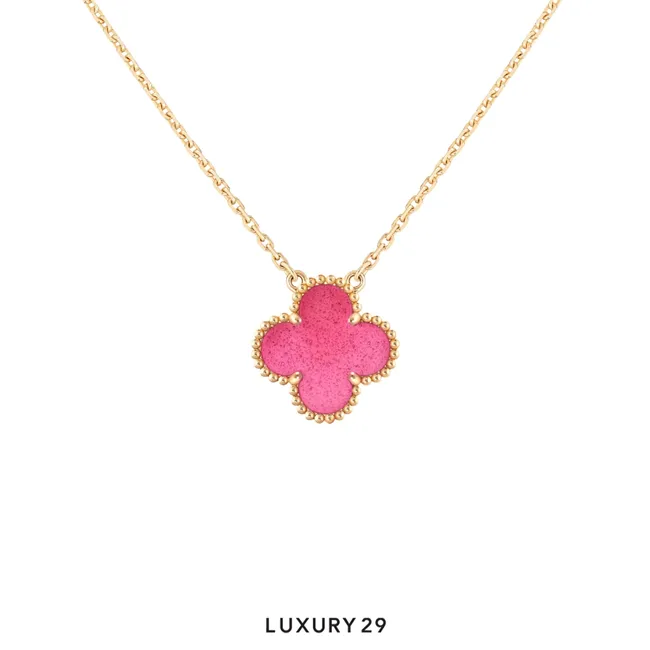 Van Cleef & Arpels Vintage Alhambra pendant, 18K yellow gold, pink enamel