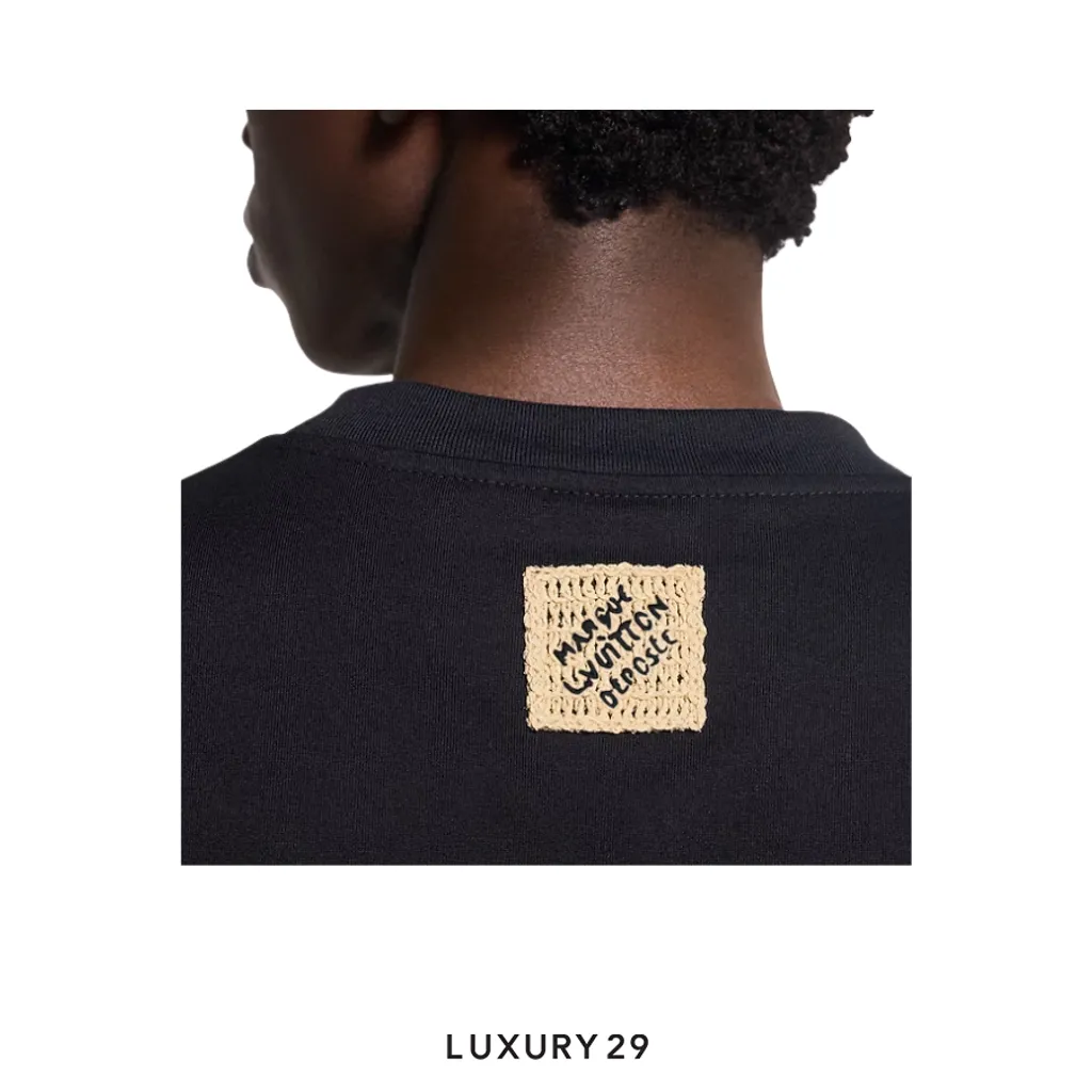 LOUIS VUITTON LV Embroidered Signature T-Shirt Black(M, Black)