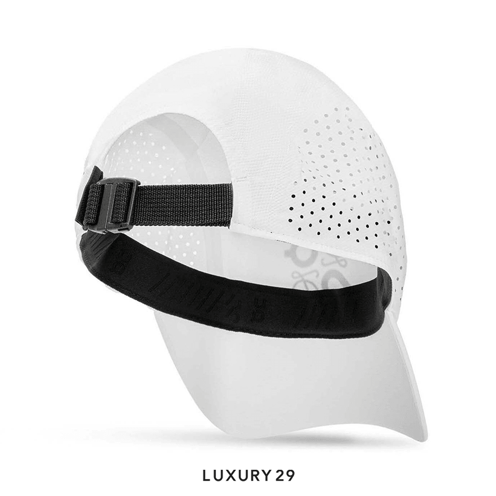 On x Loewe Cap in technical shell White(Free Size, White)